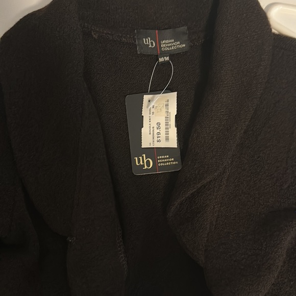 2/$25 Sweater / Knit Shrug - Picture 3 of 3